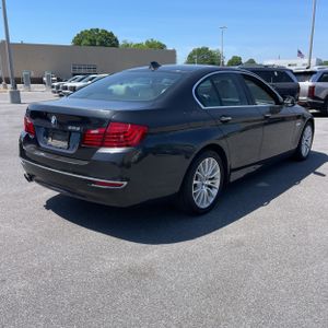 BMW 5 SERIES 528I - 8