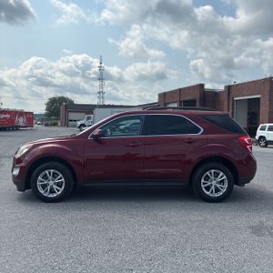 2017 Chevrolet EQUINOX LT — фото 3