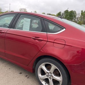 FORD FUSION SE - 6