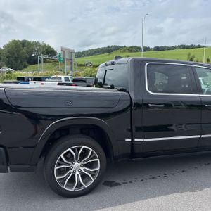 2025 RAM 1500 TUNGSTEN — фото 9