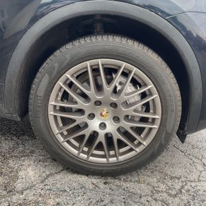 2016 Porsche CAYENNE BASE thumbnail 20