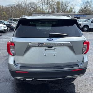 FORD EXPLORER XLT - 7