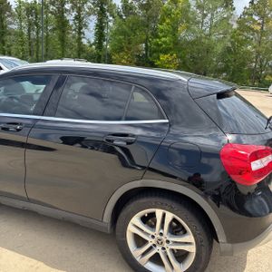 MERCEDES-BENZ GLA - 6