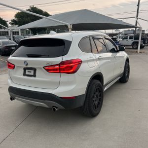 BMW X1 - 8