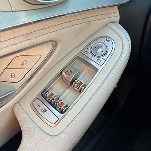 2016 Mercedes-BENZ C 300 — миниатюра 65