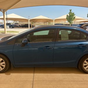 2012 Honda CIVIC LX 照片 4
