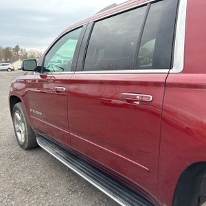 CHEVROLET SUBURBAN PREMIER - 6