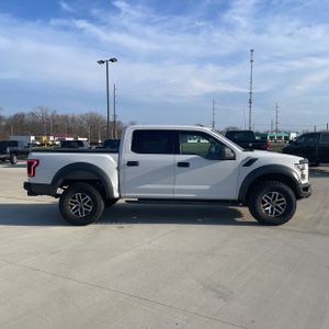 FORD F-150 RAPTOR - 10