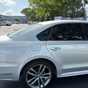 صورة 9 لـ 2018 Volkswagen PASSAT 2.0T R-LINE