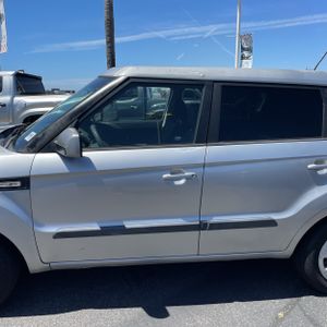 KIA SOUL BASE - 4