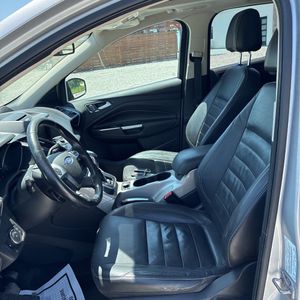 صورة مصغرة 32 لـ 2013 FORD ESCAPE SEL