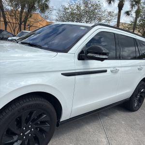 LINCOLN NAVIGATOR RESERVE - 2