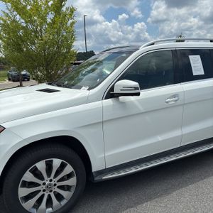 2019 Mercedes-BENZ GLS photo 2