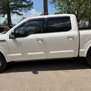 FORD F-150 PLATINUM - 4