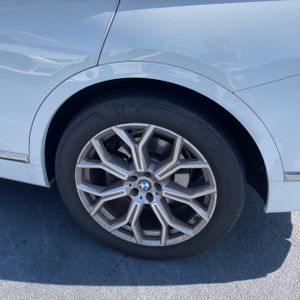 صورة مصغرة 17 لـ 2022 BMW X7 XDRIVE40I