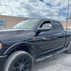 2019 RAM 2500 LARAMIE — фото 2
