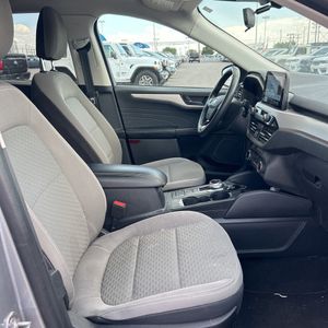 صورة مصغرة 33 لـ 2022 FORD ESCAPE SE