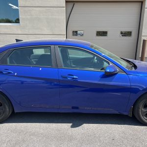 HYUNDAI ELANTRA - 10