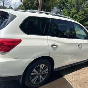 2017 Nissan PATHFINDER SV 照片 9