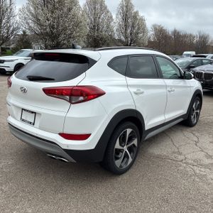 HYUNDAI TUCSON VALUE - 8