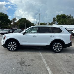 2022 KIA TELLURIDE S 照片 3