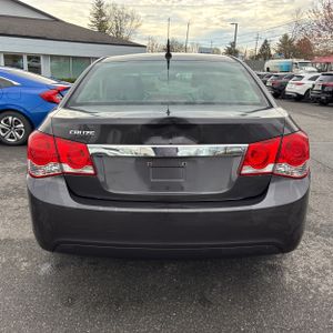 CHEVROLET CRUZE LS AUTO - 7