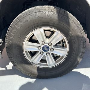 صورة مصغرة 14 لـ 2020 FORD F-150 XLT