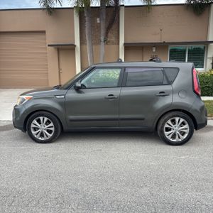 2015 KIA SOUL + 照片 3