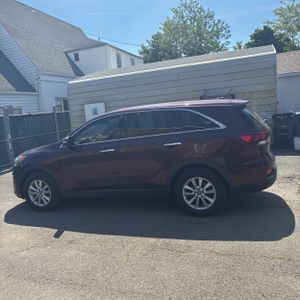 KIA SORENTO LX V6 - 3