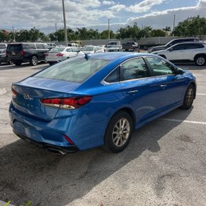 HYUNDAI SONATA SE - 8