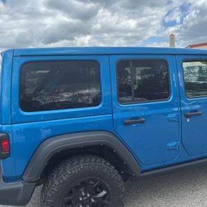 JEEP WRANGLER UNLIMITED WILLYS - 9