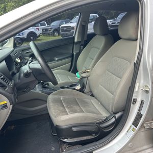 2015 KIA FORTE LX — миниатюра 31