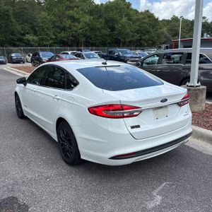 صورة 4 لـ 2018 FORD FUSION HYBRID SE