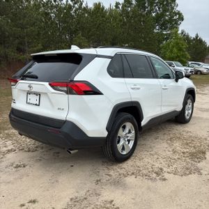 TOYOTA RAV4 - 8