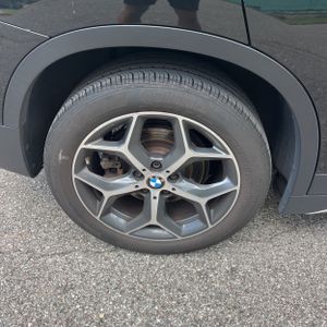 2017 BMW X1 XDRIVE28I 缩略图 18