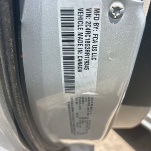 2024 Chrysler PACIFICA TOURING L — миниатюра 52