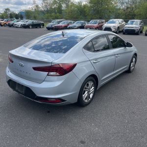 HYUNDAI ELANTRA SEL - 8