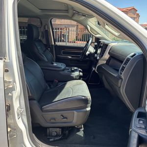 صورة مصغرة 37 لـ 2023 RAM 2500 LARAMIE