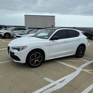 2023 ALFA Romeo STELVIO VELOCE — фото 3