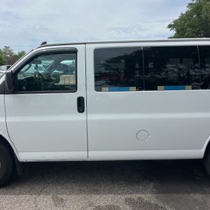 CHEVROLET EXPRESS LS 3500 - 4