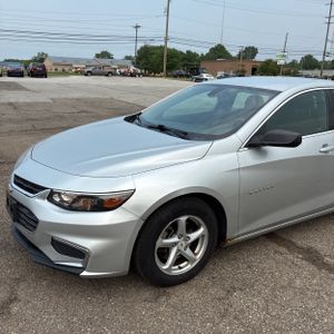 2016 Chevrolet MALIBU LS — фото 2