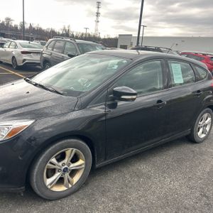 FORD FOCUS SE - 2