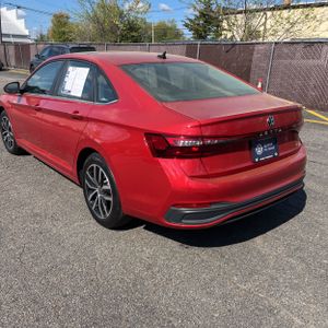 VOLKSWAGEN JETTA SE - 5
