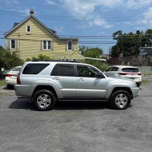 2004 Toyota 4RUNNER SR5 photo 10