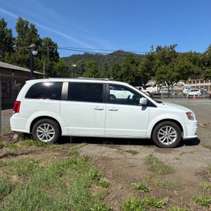 DODGE GRAND CARAVAN SXT - 8