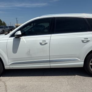 صورة 4 لـ 2019 AUDI Q7 55 PREMIUM