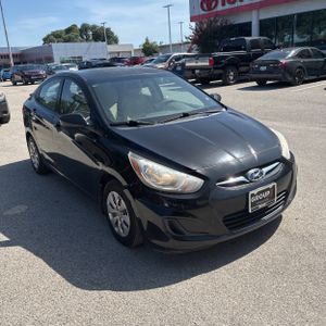 2012 Hyundai ACCENT GLS — миниатюра 12