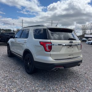 FORD EXPLORER XLT - 5