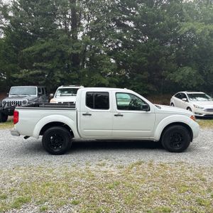 2012 Nissan FRONTIER SV photo 10