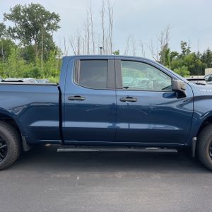 2019 Chevrolet SILVERADO 1500 CUSTOM — миниатюра 11